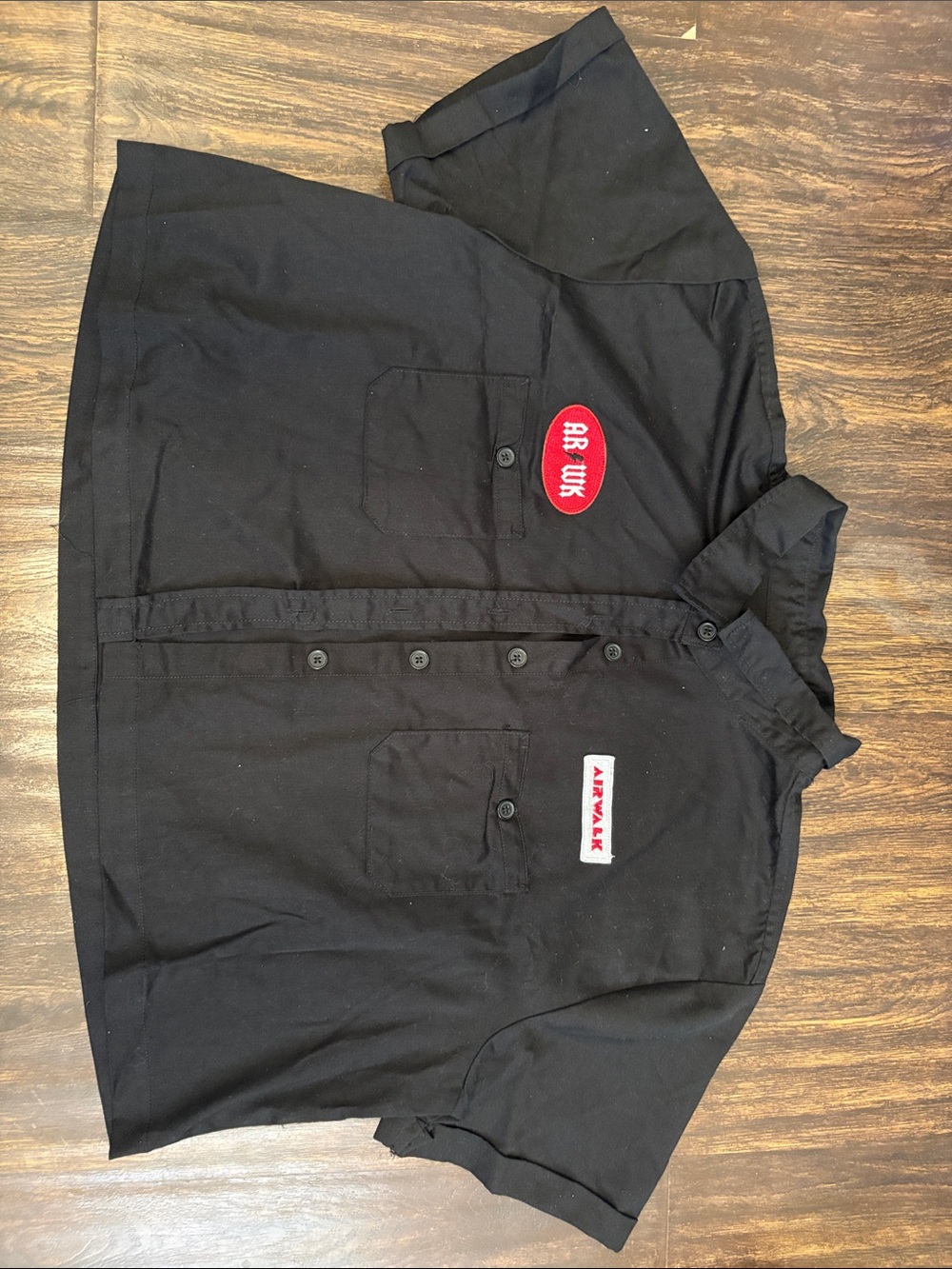 Airwalk Black Cropped Short-Sleeve Button-Down Work Shirt with Red Logo Patches